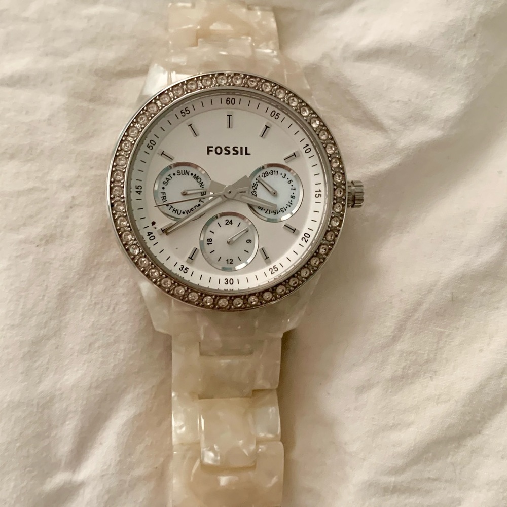 Pearl Tortoise Crystal Face Fossil Watch
